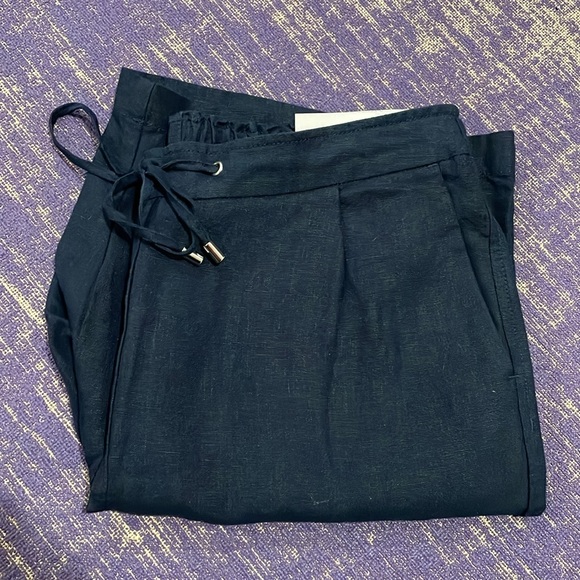 Chico’s Classic Navy Linen Tie Front Short NWT - Picture 8 of 11